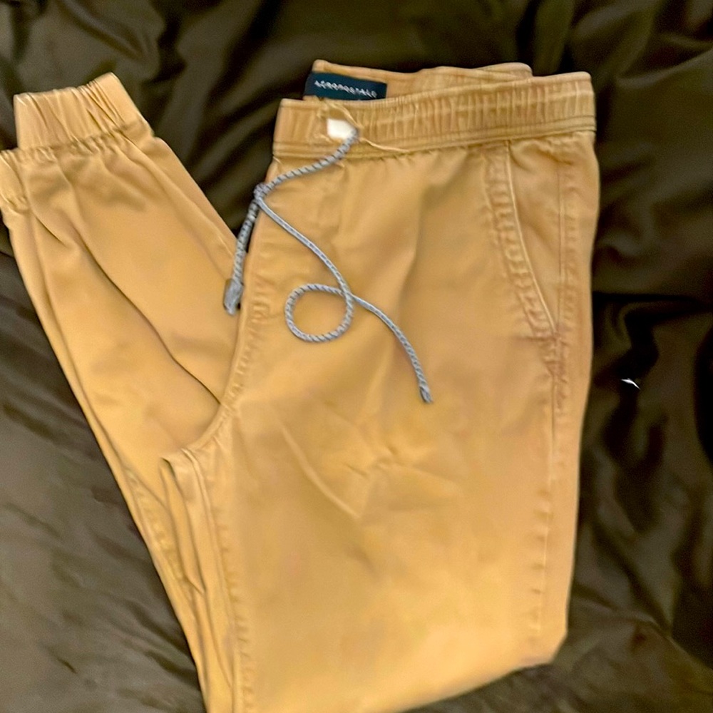 Aeropostale mens jogger khaki